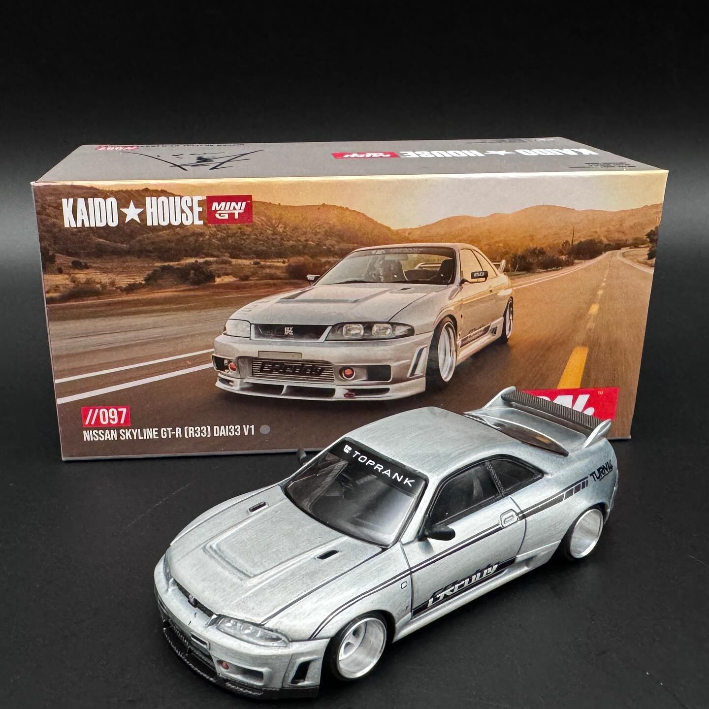 Nissan Skyline GT-R (R33) Kaido House - DAI33 V1 - Mini GT 097